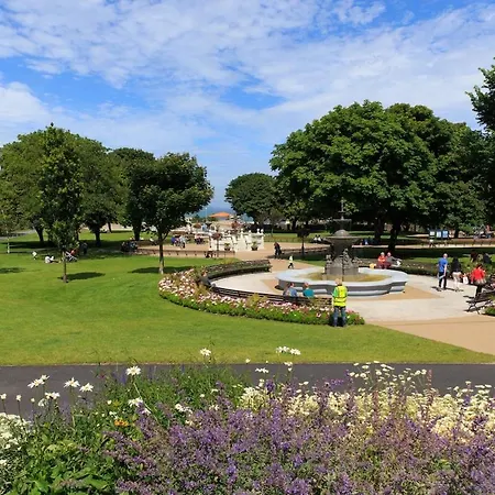 Apartment Dun Laoghaire Coastal Retreat & Hidden Getaway