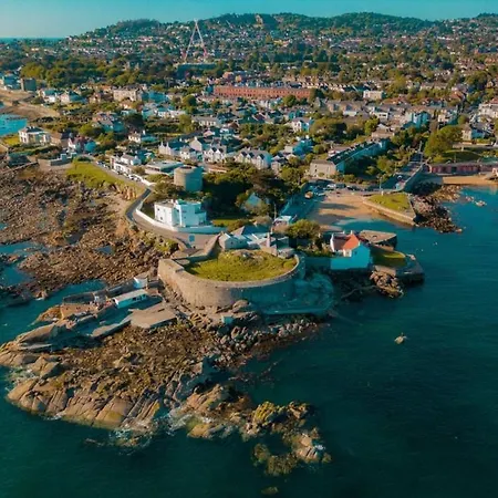 Dun Laoghaire Coastal Retreat & Hidden Getaway Dublino